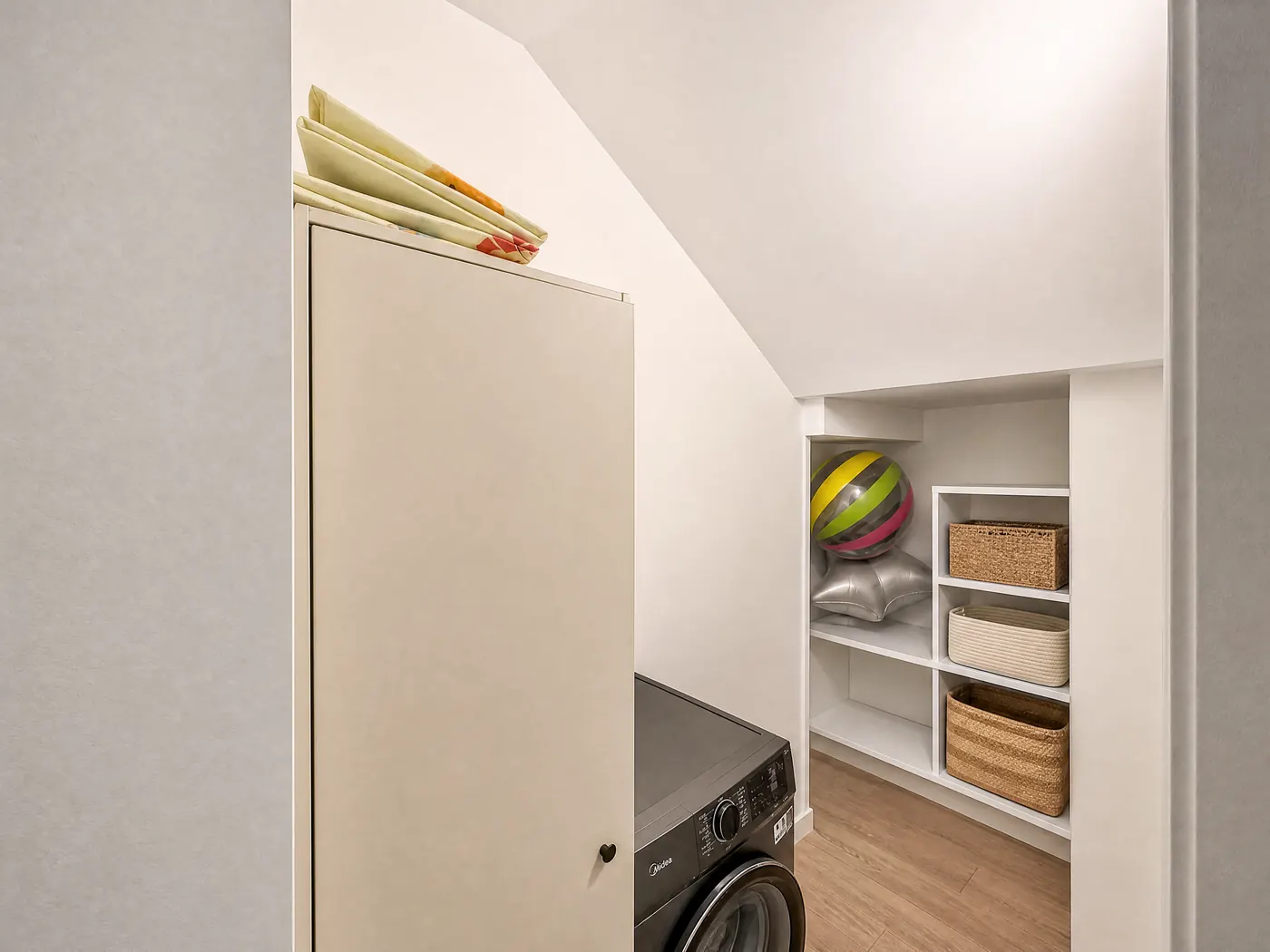The lived-in townhouse, photo 10, delivered by Ryselist