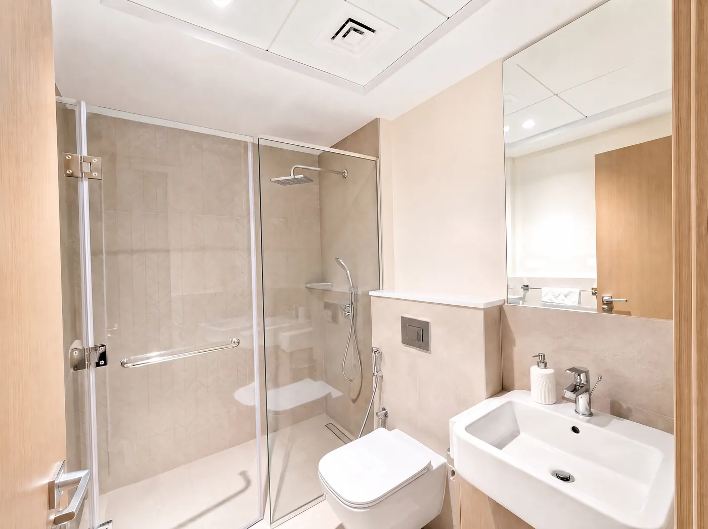 The lived-in townhouse, photo 11, delivered by Ryselist