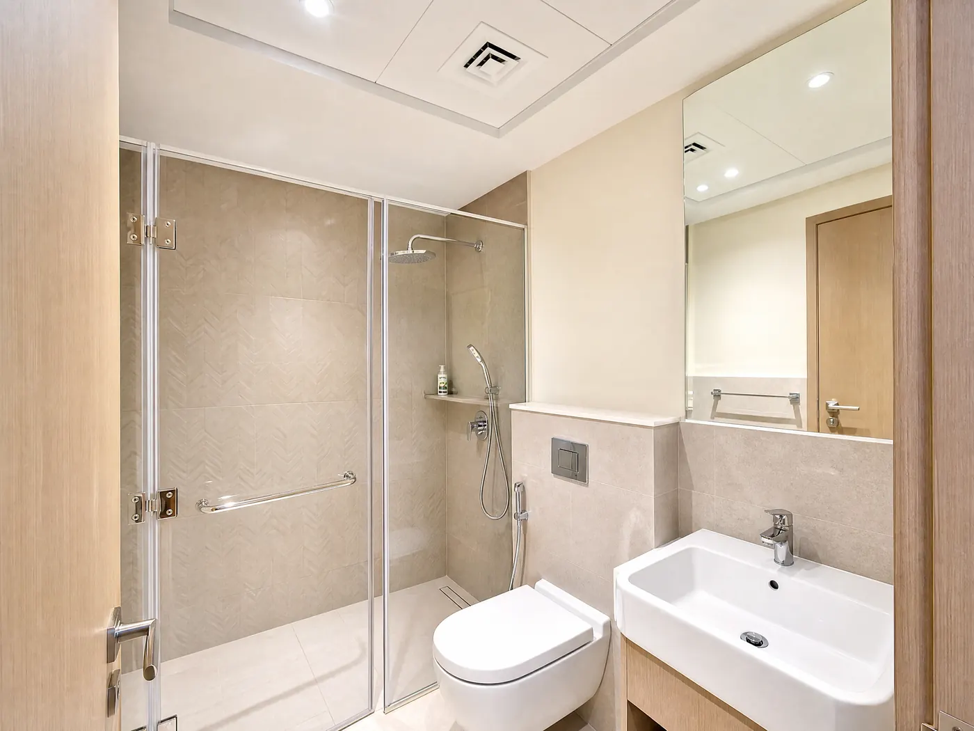 The lived-in townhouse, photo 25, delivered by Ryselist