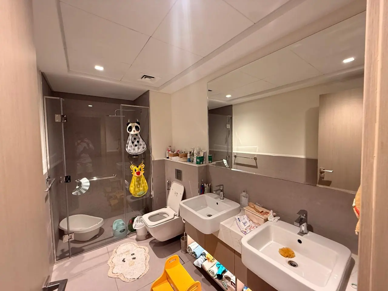 The lived-in townhouse, photo 23, shot on the agent's phone