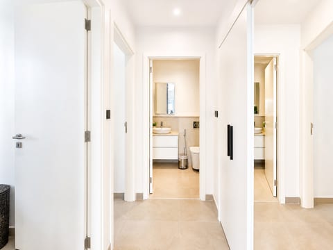 Apartment, 2 bed, delivered listing photo 1
