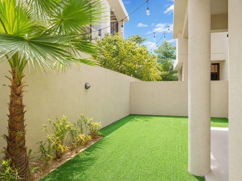 Villa, 2 bed, delivered listing photo 2
