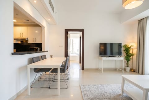 Apartment, 2 bed, delivered listing photo 2