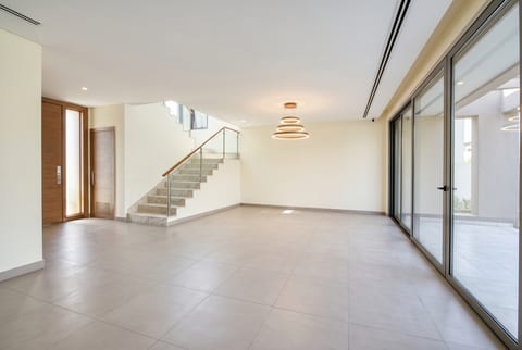 Property, delivered listing photo 2