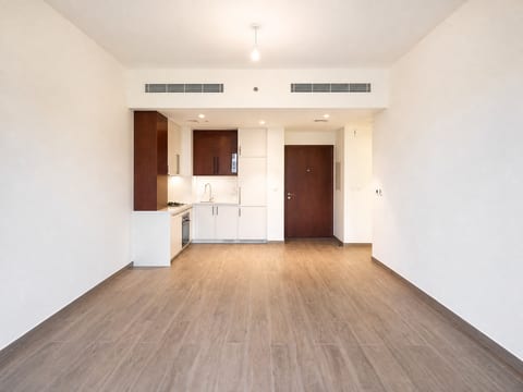 Apartment, 2 bed, delivered listing photo 2