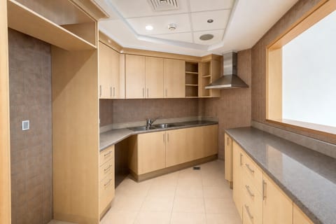 Apartment, 2 bed, delivered listing photo 4