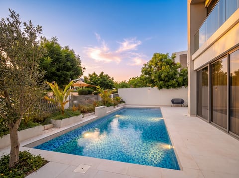 5-Bed Villa, delivered listing photo 2