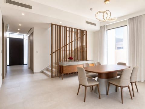 Apartment, 5 bed, delivered listing photo 3