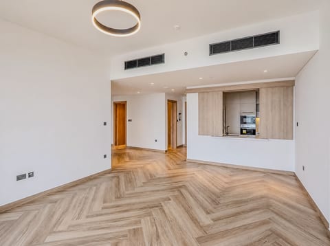 Apartment, 2 bed, delivered listing photo 2