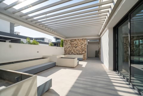 Apartment, 2 bed, delivered listing photo 2