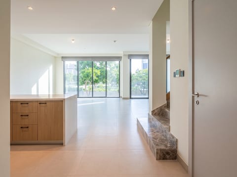 Villa, 5 bed, delivered listing photo 3