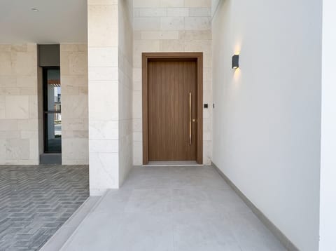 Apartment, 2 bed, delivered listing photo 3