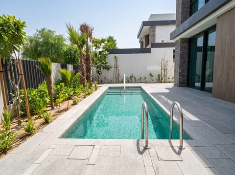 2-Bed Villa, delivered listing photo 2