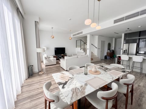 2-Bed Apartment, delivered listing photo 3
