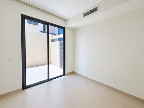 Property, delivered listing photo 3