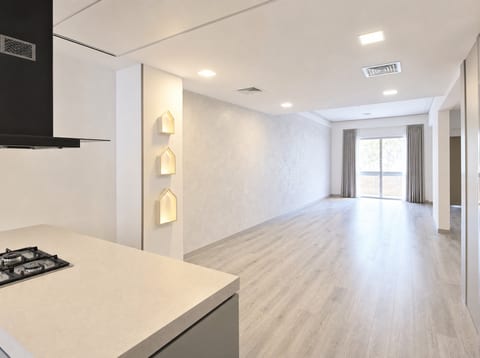 Apartment, 2 bed, delivered listing photo 2