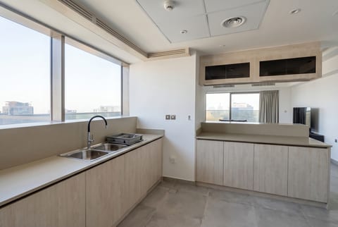 Apartment, 2 bed, delivered listing photo 3