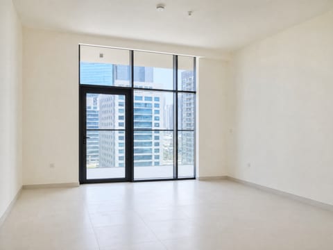 Apartment, 2 bed, delivered listing photo 3
