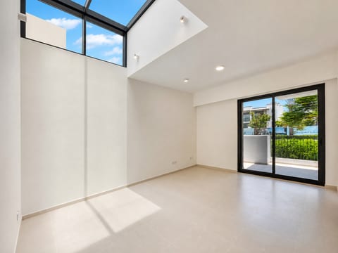 Property, delivered listing photo 3