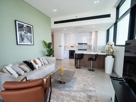 Apartment, 2 bed, delivered listing photo 3