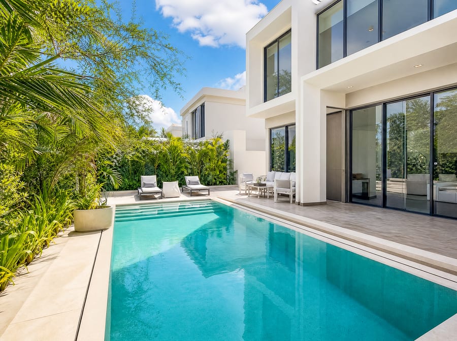 Example 1 delivered listing photo 6